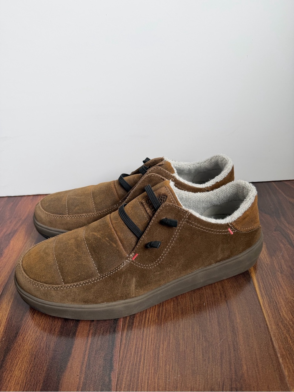 Stio Men’s Colter Low Slip On Shoes Suede Dark Brown Sherpa Lined Size 11